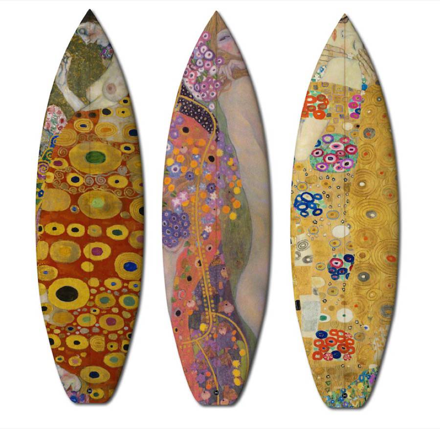 PLANCHES DE SURF EN PEINTURES CLASSIQUES