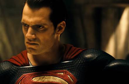 Batman v Superman: Dawn of Justice – Official Trailer 2
