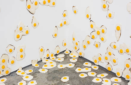 A Gallery Filled by 7000 Fried Eggs