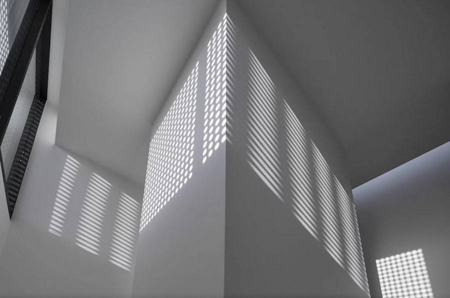 Μονοκατοικία με εμφανές σκυρόδεμα (Concrete Wall) Αναζ. για...