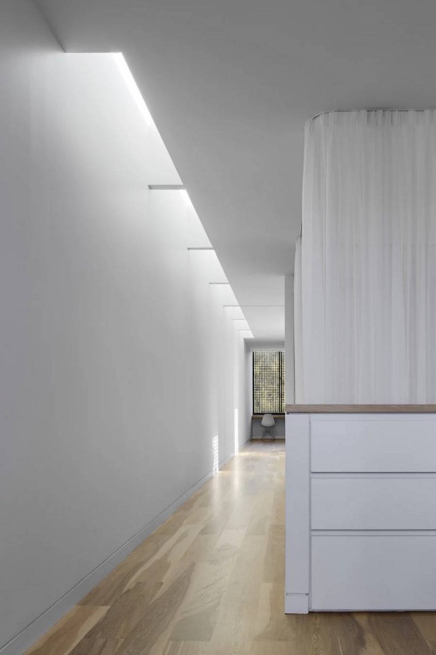 Μονοκατοικία με εμφανές σκυρόδεμα (Concrete Wall) Αναζ. για...