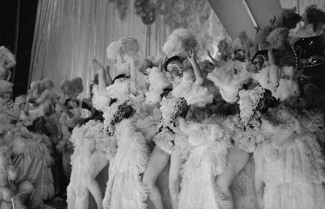 Folies Bergère in 1937 Photography Memories