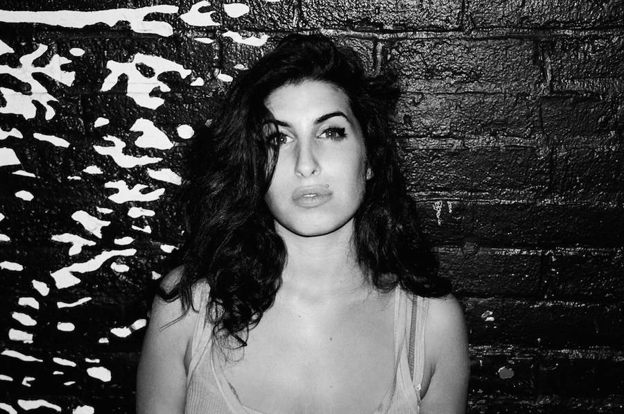 Unseen Pictures of Amy Winehouse Before the Fame – Fubiz Media