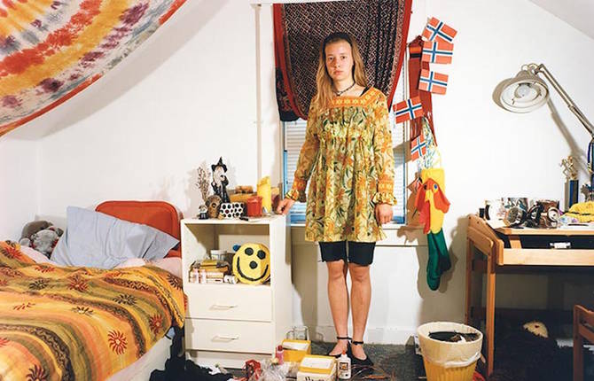 Intimate Pictures of Teenagers Bedrooms in the 90’s