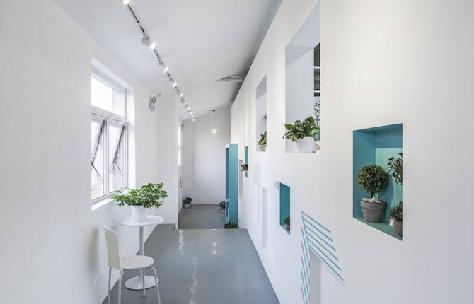 White Blue Botanical Office in Beijing