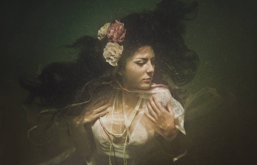 Poetic & Ephemeral Underwater Shots