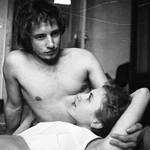 touchingandintimatephotographsofcouples-12