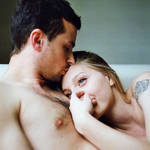 touchingandintimatephotographsofcouples-19