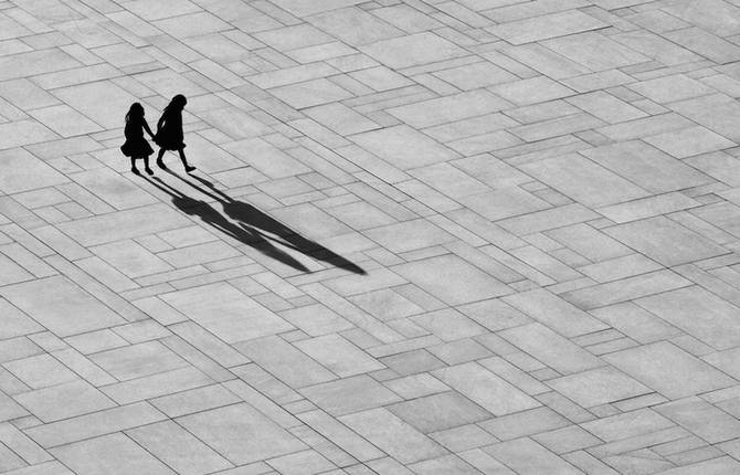 Impenetrable Silhouettes Photographed in Oslo