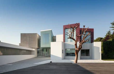 Superb Geometric House in Madrid