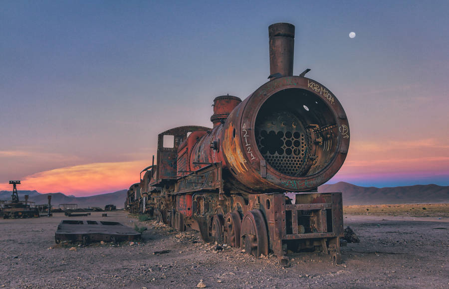 Unexpected Pictures of Lost Trains in Bolivia