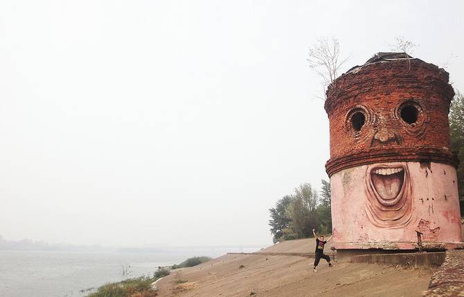 Enchanted Walls in Russia