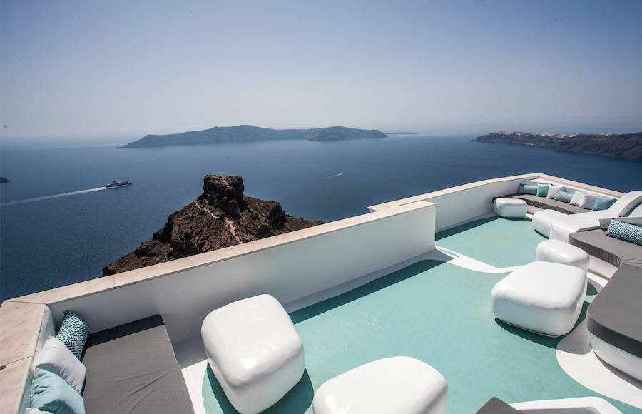 Smoothy & Curved Interior Design for a Hotel in Santorini