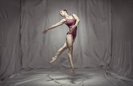Amazing Poetic Portraits of Dancers and Acrobats
