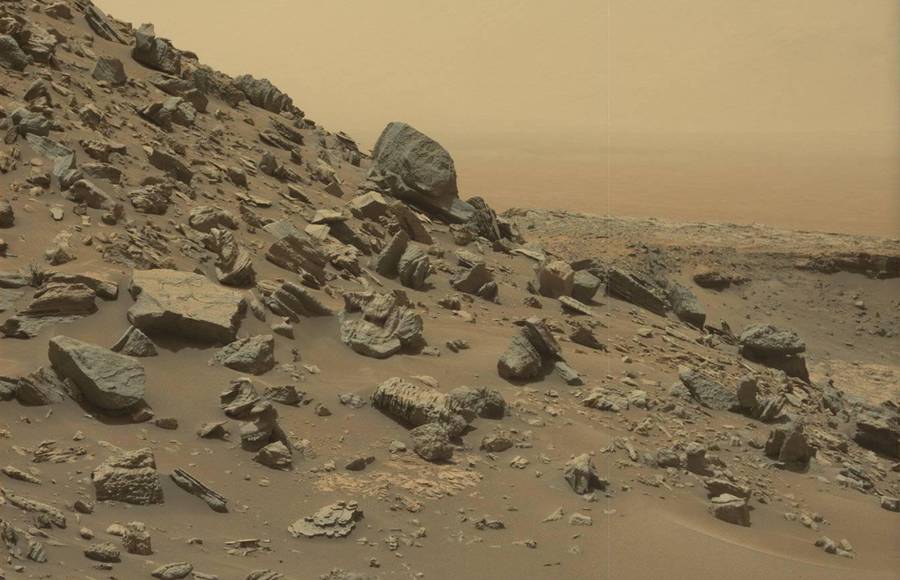 Amazing New Photographs of Mars