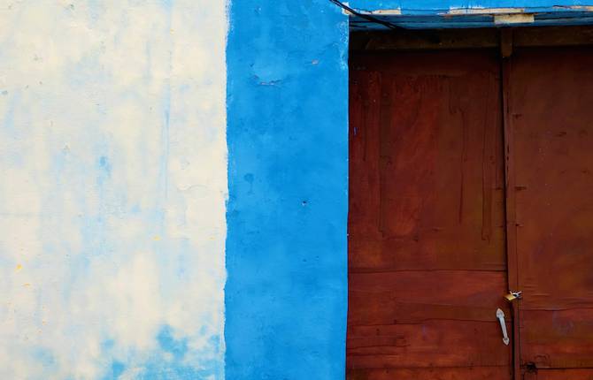 Beautiful Colors and Geometry of the Cuban Architecture