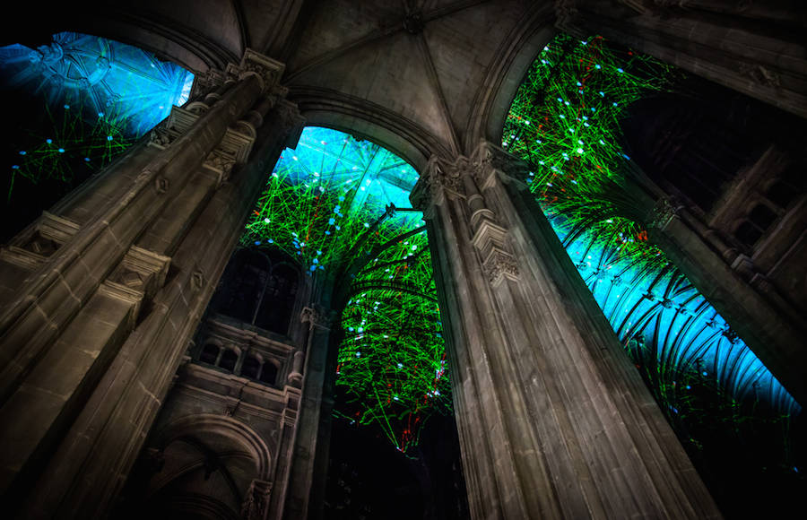 Virtual Reality Sky on a Church Ceiling in Paris