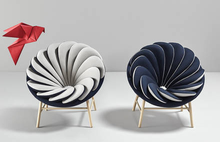 Beautiful Chairs made with Overlapped Bicolor Pillows