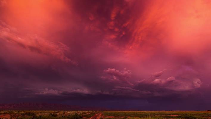 Incredible Timelapse of Storms