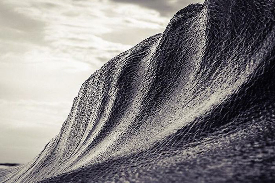 Impressive Photographs of Waves Looking Like Mountains-9