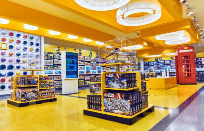 the biggest lego store in the world