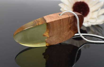 Superb Resin and Wood Jewellery