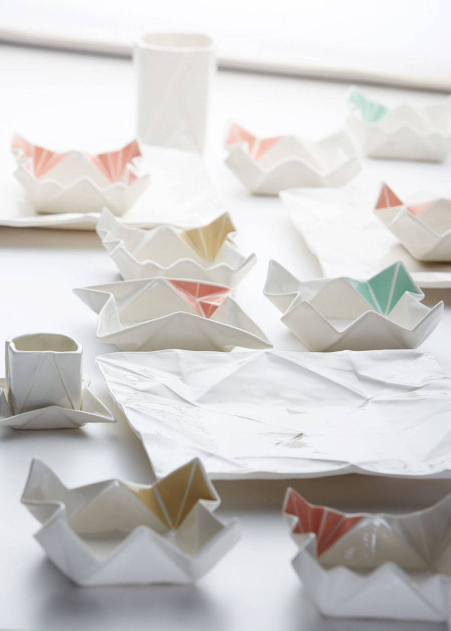 Creative-Origami-Shaped-Ceramic-Tableware-and-Glasses-4-900x1257.jpg