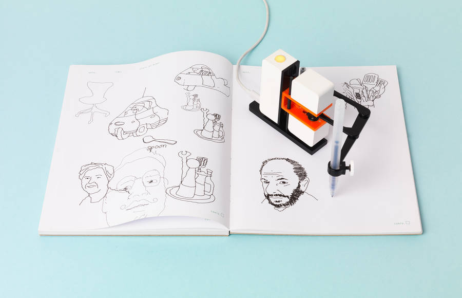 Clever Miniature Robot Reproducing Your Drawings on Devices on Paper