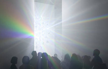 Spectrum Exhibition by Tokujin Yoshioka