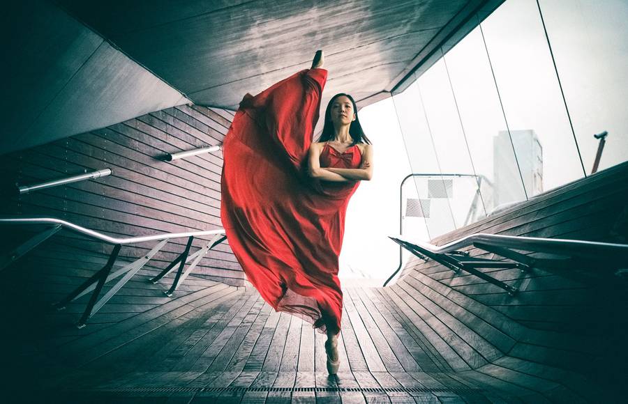 Magnificent Photographs of Dancers in the Streets