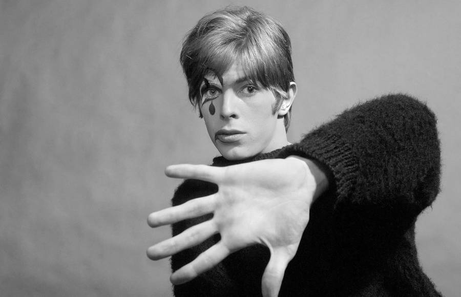Unseen David Bowie’s Photoshoot in 1967