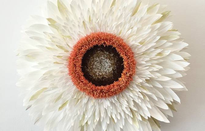 Incredibly Realistic Paper Flowers by Tiffanie Turner