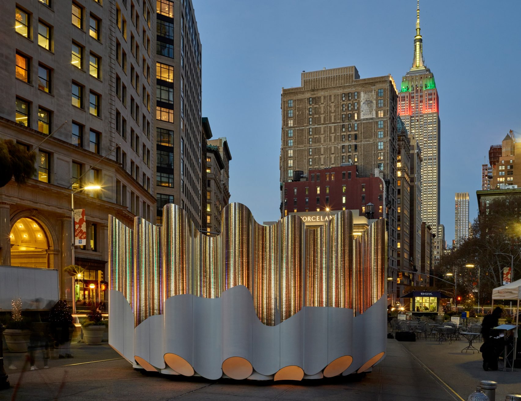 Reflective Installation in the Heart of Manhattan