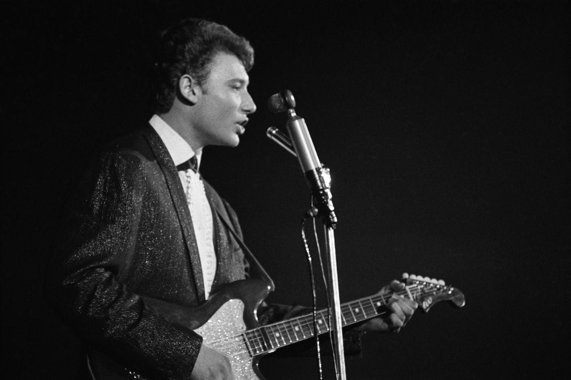 Johnnyhallyday8 Fubiz Media