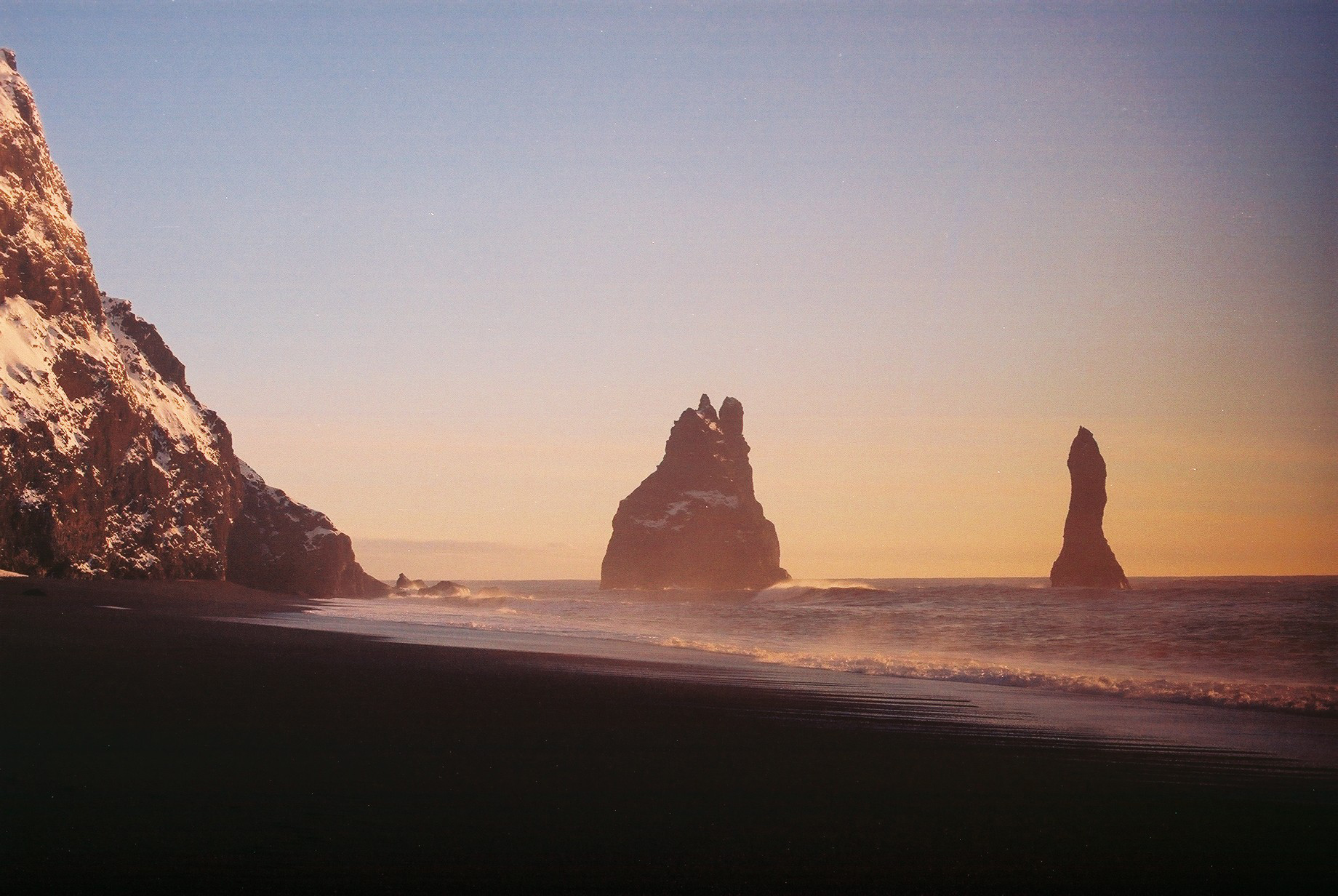 Beautiful-Iceland-on-Film-Andre-Terras-Alexandre15.jpg