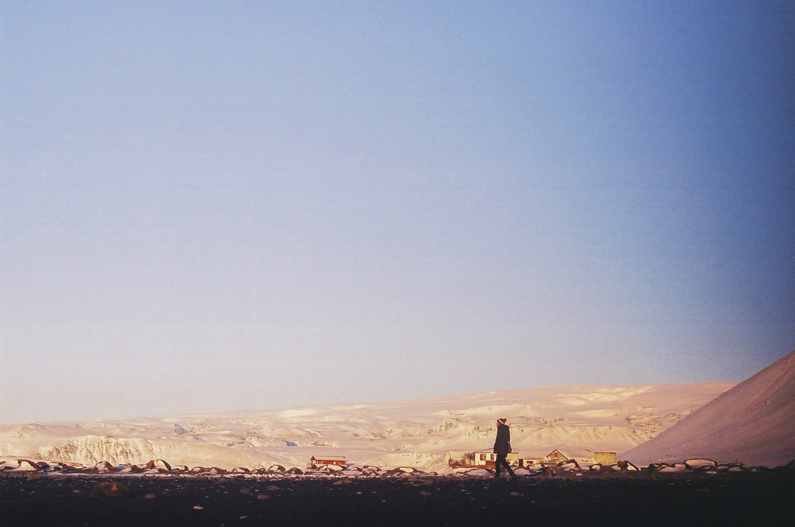Beautiful-Iceland-on-Film-Andre-Terras-Alexandre20.jpg