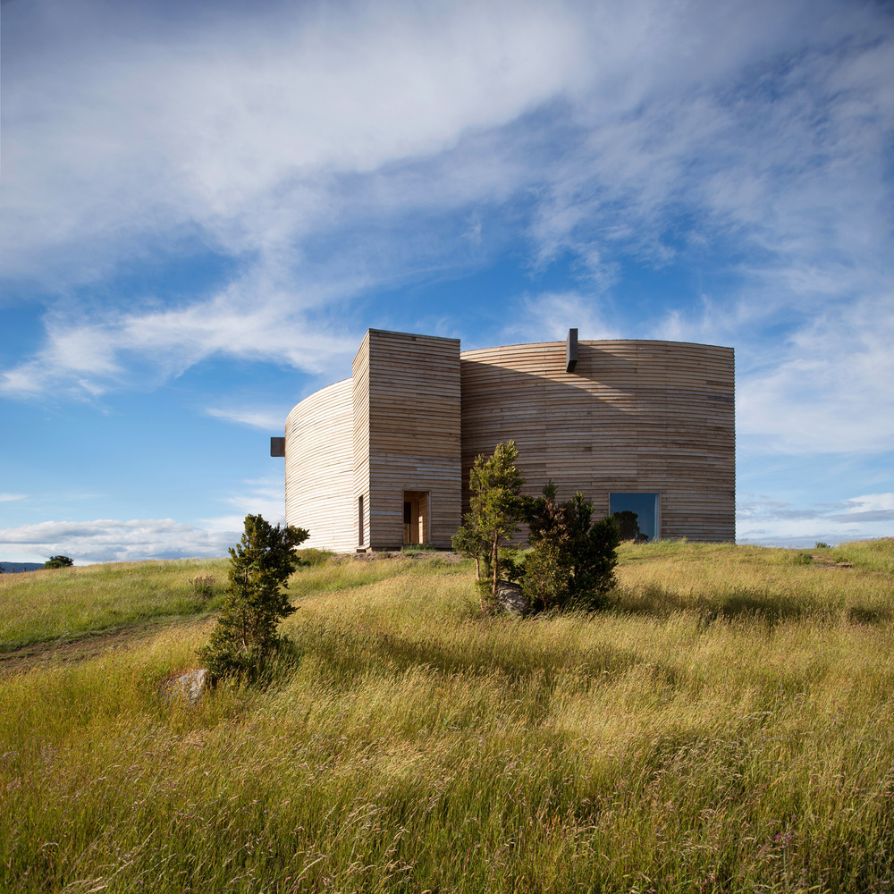 Amazing Half-Moon Shaped Home in Chile