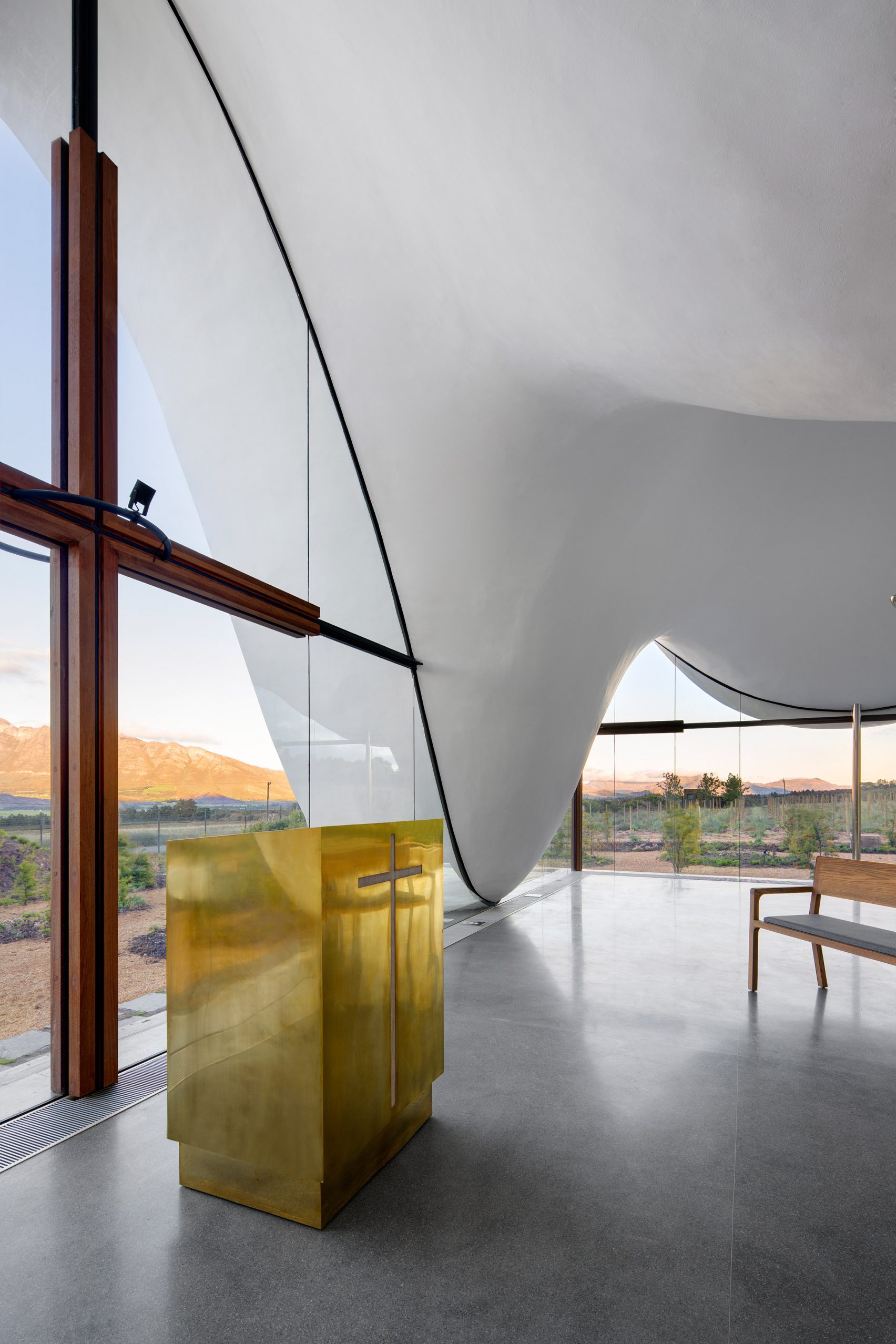 bosjes-chapel-steyn-studio-architecture-south-africa-cultural_dezeen_2364_col_5-1704x2556.jpg