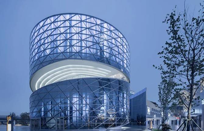 A Spiral Building for China Textile Center