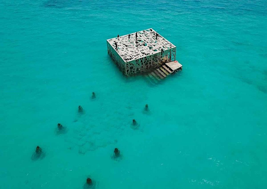 coralarium-underwater-inter-tidal-art-gallery-in-the-maldives-07.jpg