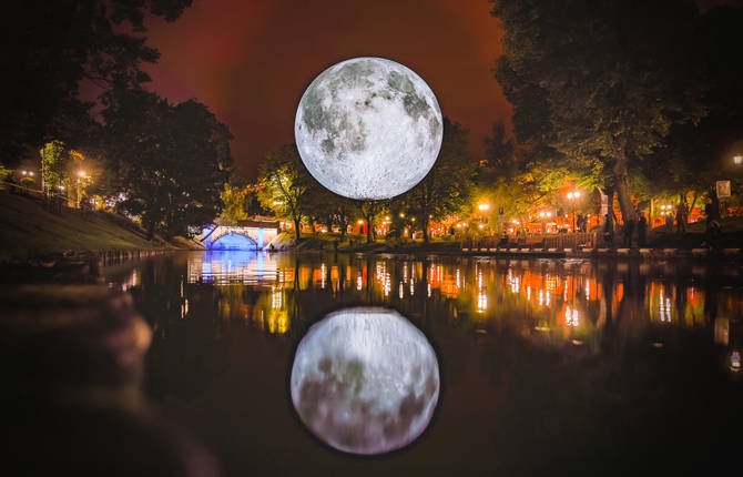 A Replica of the Moon is Touring the World