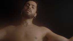 The Bewitching Danse of Yanis for « Embrace »
