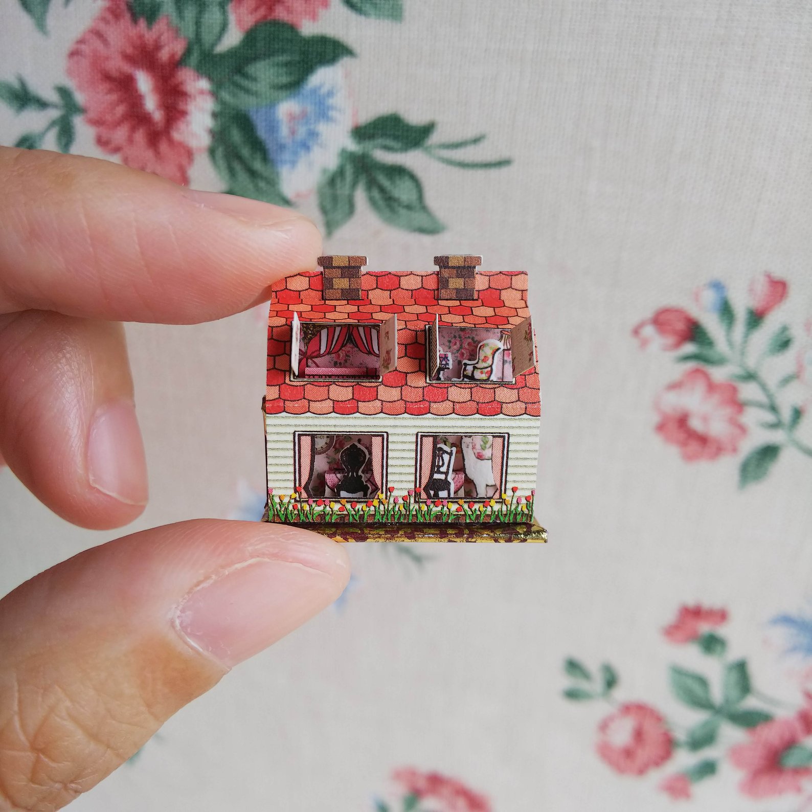 miniature pop up dollhouse book