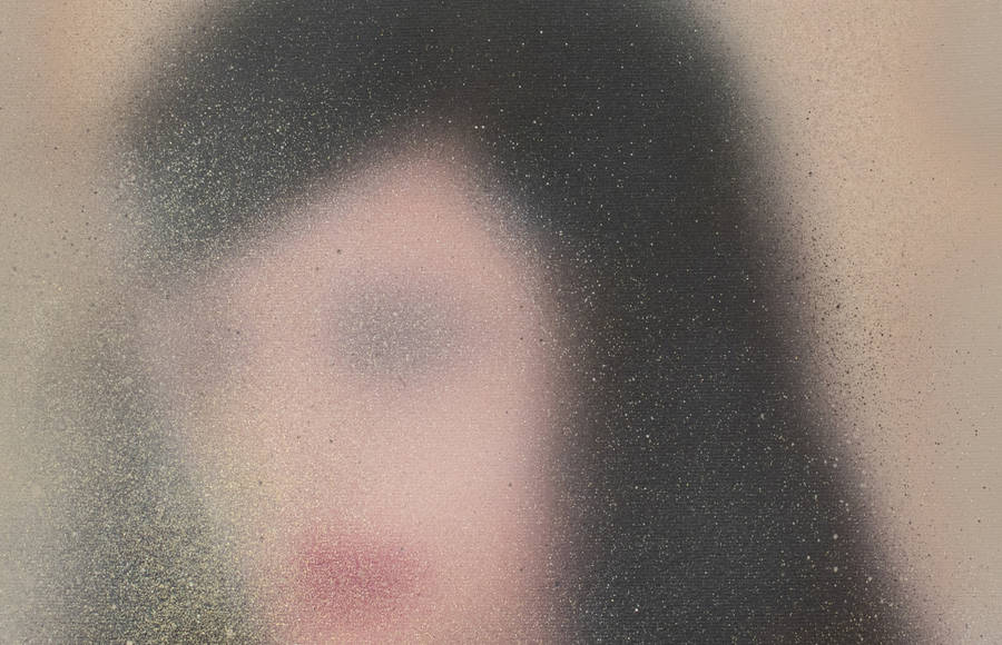 Surreal Blurred Portraits Between Painting and Photography