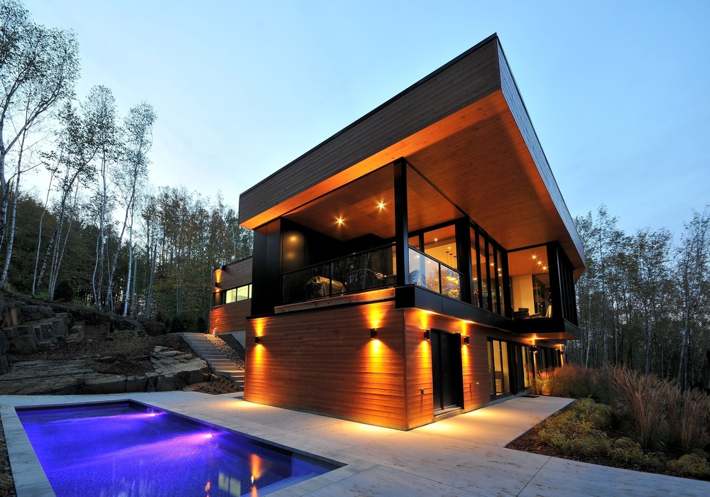 Alluring Modern Residence in Québec