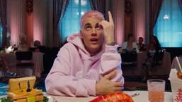 Justin Bieber – Yummy