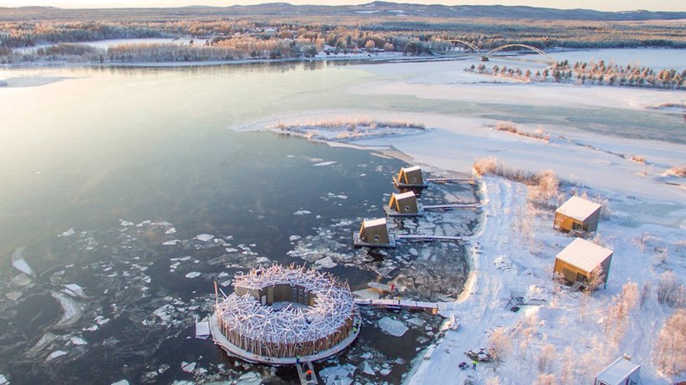 A Wellness Arctic Experience on a Swedish River