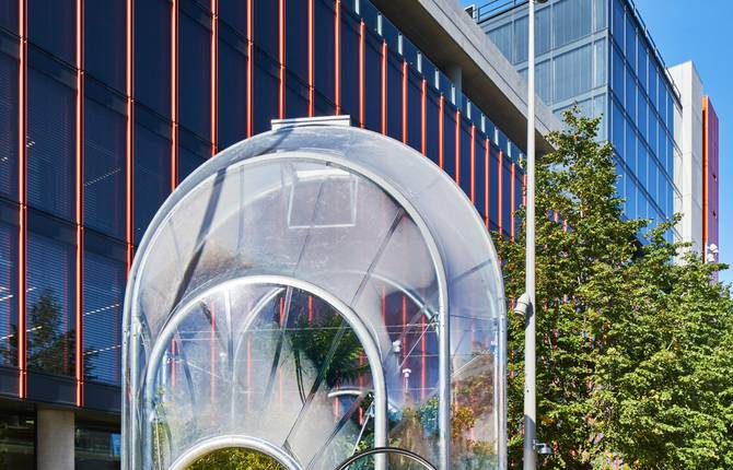 A Eco-Friendly Hothouse in the Middle of London