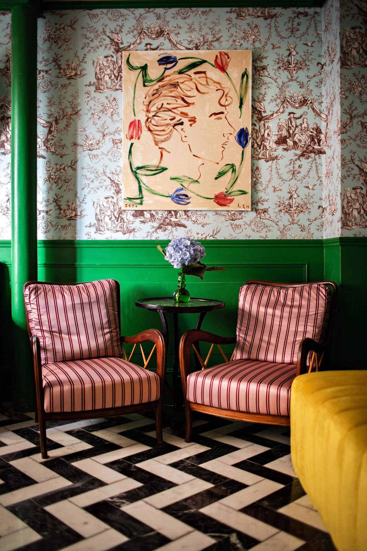 The Decoration of this Parisian Hotel Makes You Travel Back In Time