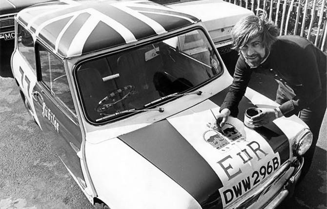 Famous People from the 1960s with their Minis